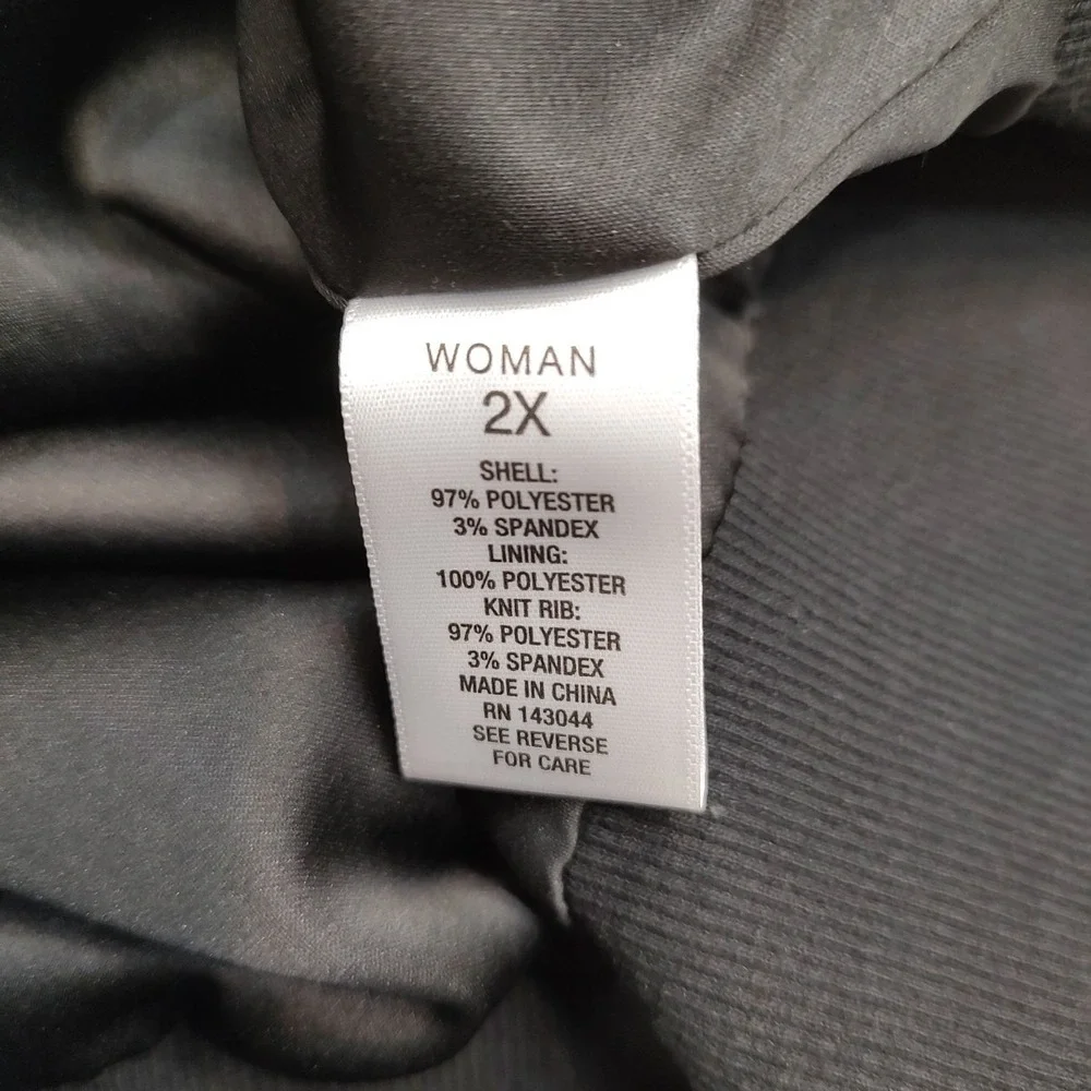 Roz & Ali Jacket‎ Women Sz 2X Black Zip Embroidered Burgundy roses Pockets Lined